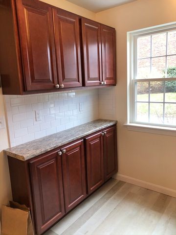 1709 Windsor Drive 1709, Framingham, MA 01701