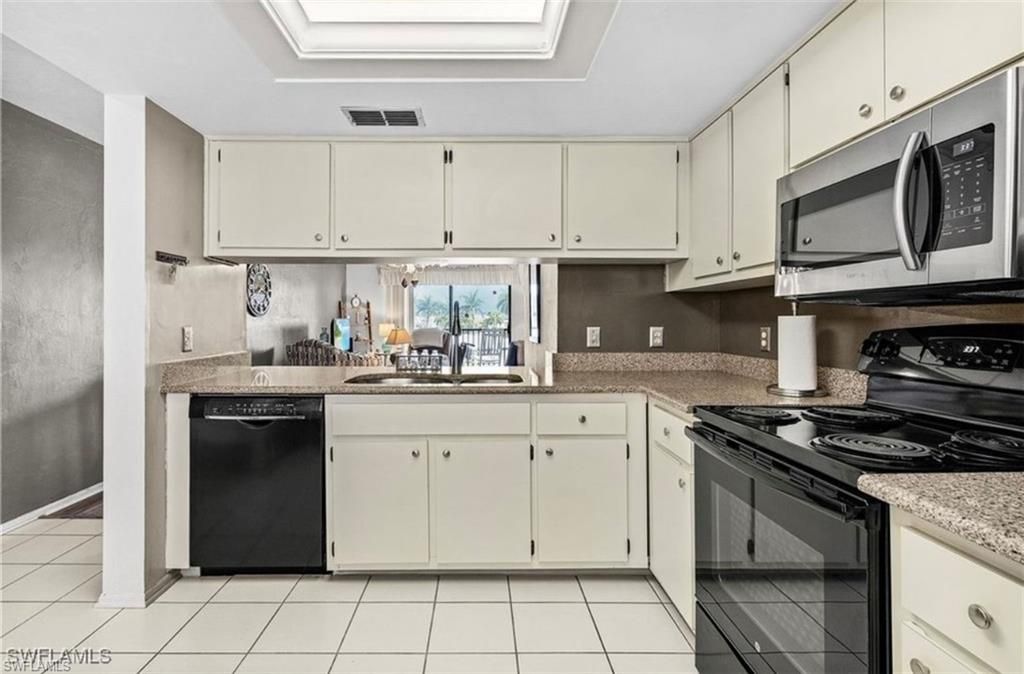 11170 Caravel CIR 210, FORT MYERS, FL 33908 — photo 3