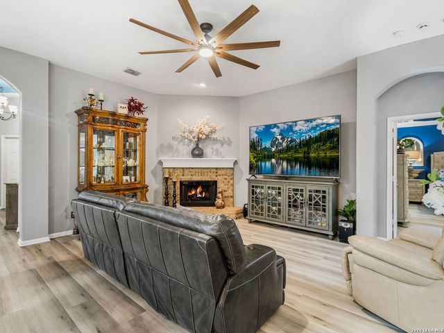 9803 Selbourne Lane, San Antonio, TX 78251