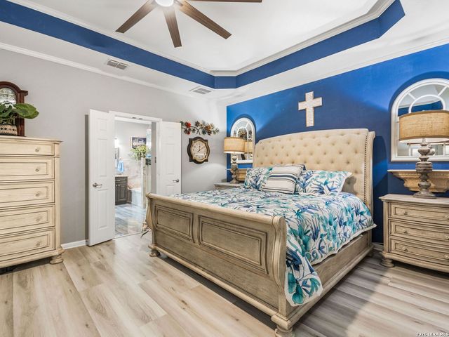 9803 Selbourne Lane, San Antonio, TX 78251