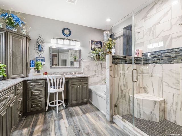 9803 Selbourne Lane, San Antonio, TX 78251