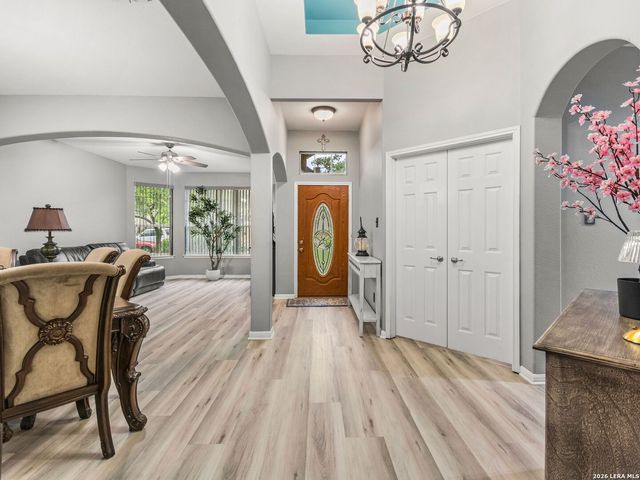 9803 Selbourne Lane, San Antonio, TX 78251