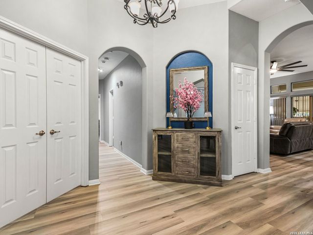 9803 Selbourne Lane, San Antonio, TX 78251