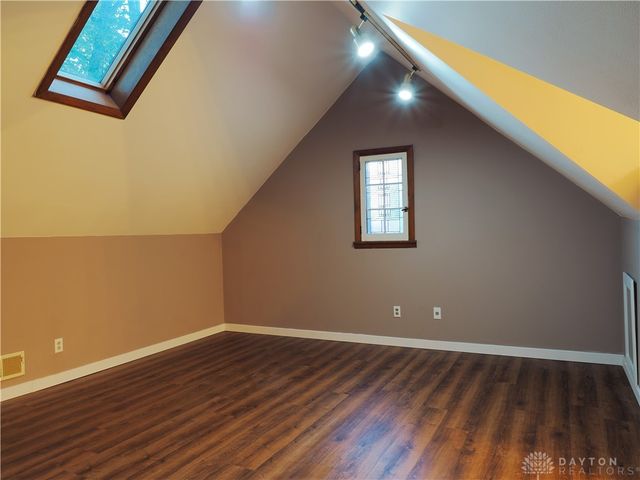 1554 Crescent Boulevard, Dayton, OH 45409