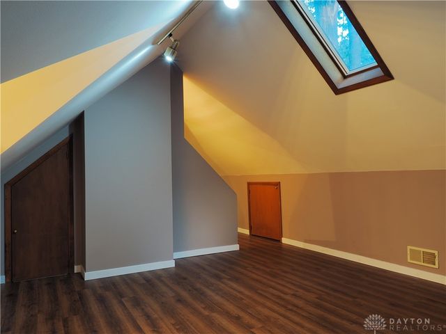 1554 Crescent Boulevard, Dayton, OH 45409