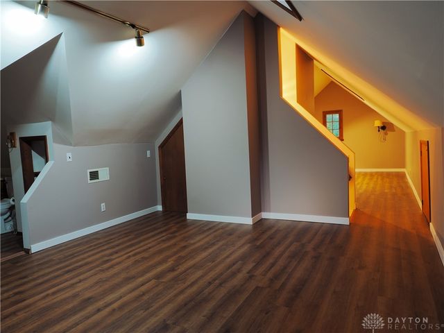 1554 Crescent Boulevard, Dayton, OH 45409