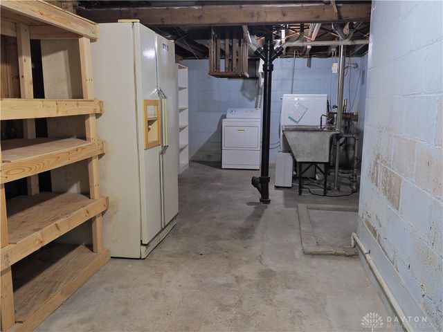 1554 Crescent Boulevard, Dayton, OH 45409