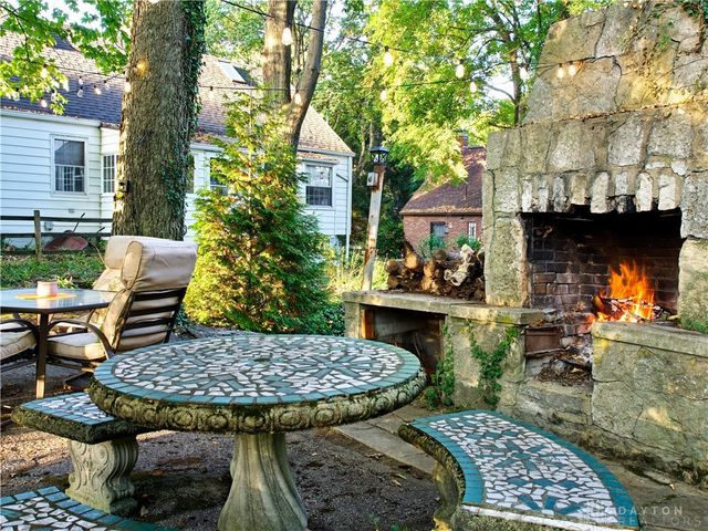 1554 Crescent Boulevard, Dayton, OH 45409