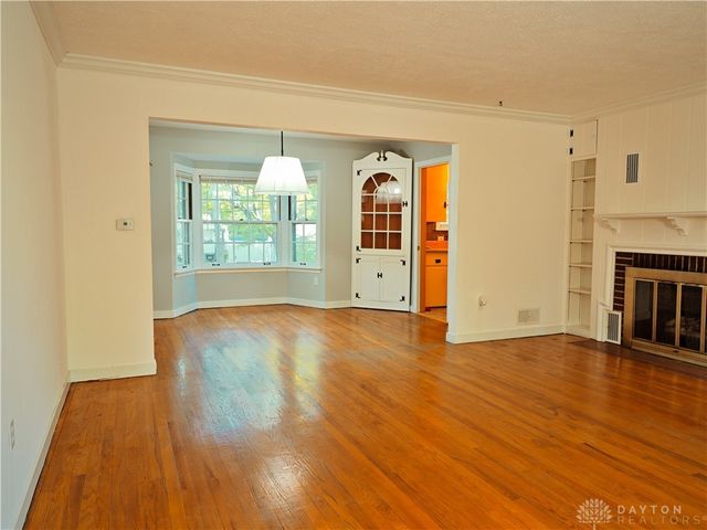 1554 Crescent Boulevard, Dayton, OH 45409