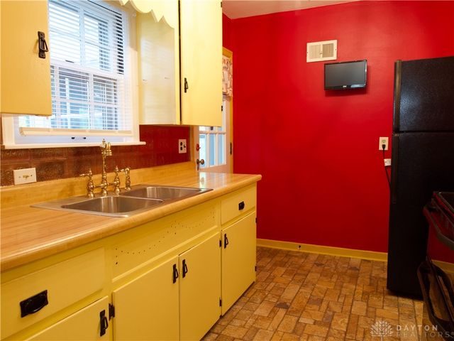 1554 Crescent Boulevard, Dayton, OH 45409