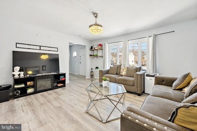 610 KENILWORTH AVE, Cherry Hill, NJ 08002