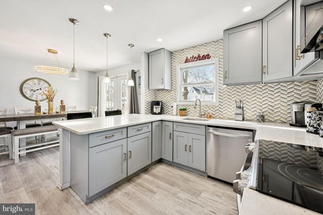 610 KENILWORTH AVE, Cherry Hill, NJ 08002