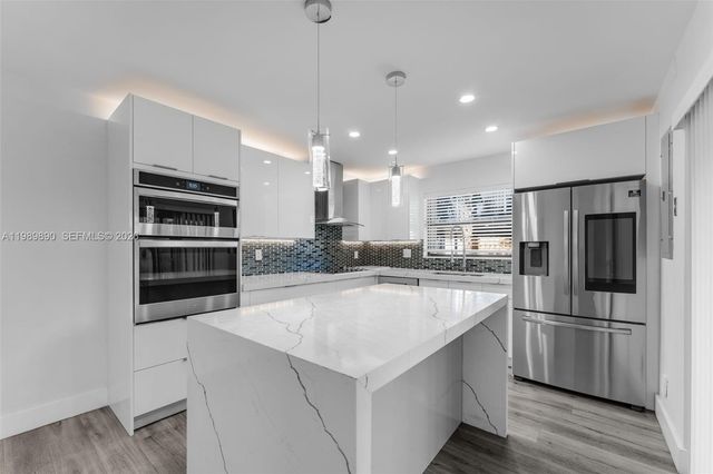 14210 SW 94th Cir Ln 104-35, Miami, FL 33186