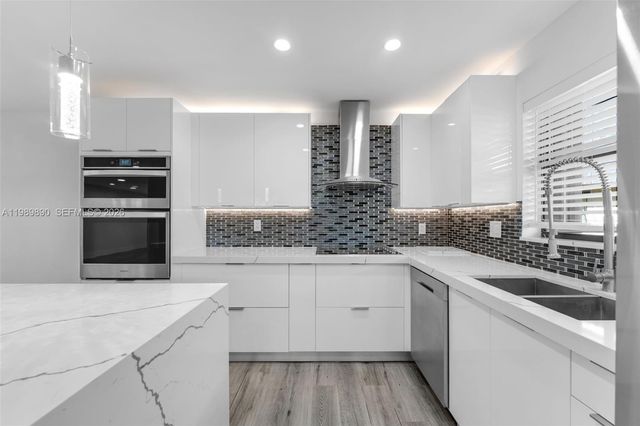 14210 SW 94th Cir Ln 104-35, Miami, FL 33186