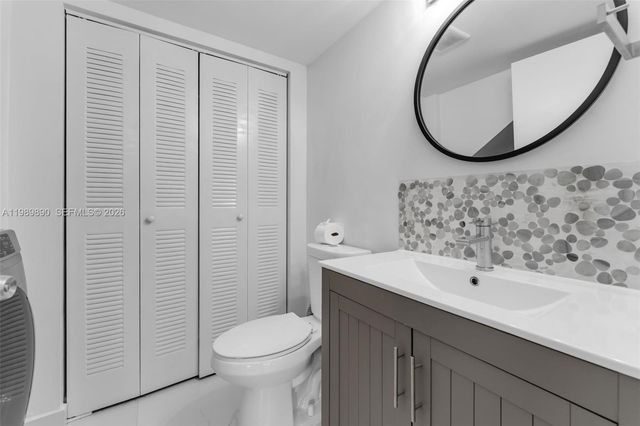 14210 SW 94th Cir Ln 104-35, Miami, FL 33186