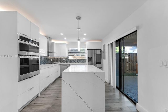 14210 SW 94th Cir Ln 104-35, Miami, FL 33186