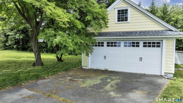 50 Vine Street, Stratford, CT 06614