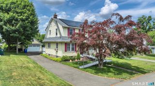 50 Vine Street, Stratford, CT 06614