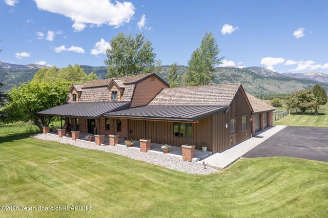 5450 SHOSHONE Drive, Wilson, WY 83014 property photo
