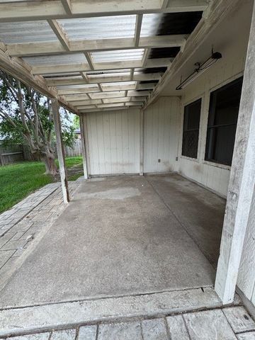 2225 Pebble Beach Dr, Ingleside, TX 78362