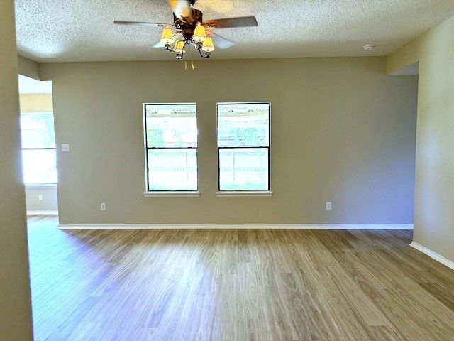 2225 Pebble Beach Dr, Ingleside, TX 78362