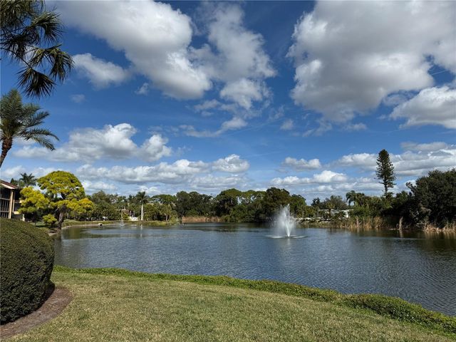 5697 ASHTON LAKE DRIVE 6, Sarasota, FL 34231