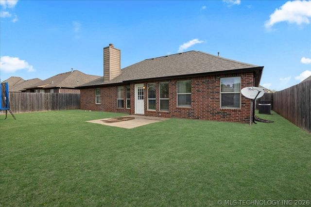 26530 Foxen Drive, Claremore, OK 74019