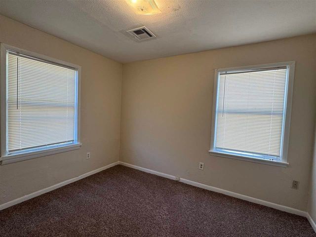 1605 NW Williams Ave, Lawton, OK 73507