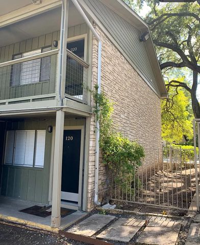 2303 E Side DR 220, Austin, TX 78704
