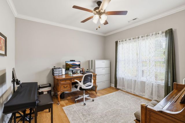 77 Peachstone Lane, Rossville, GA 30741