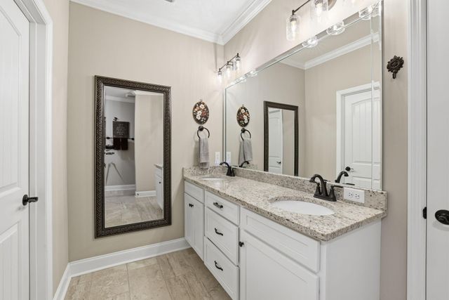 77 Peachstone Lane, Rossville, GA 30741