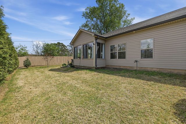 77 Peachstone Lane, Rossville, GA 30741