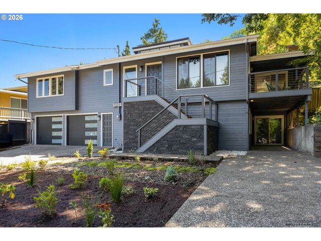 2022 FLORAL HILL Dr, Eugene, OR 97403