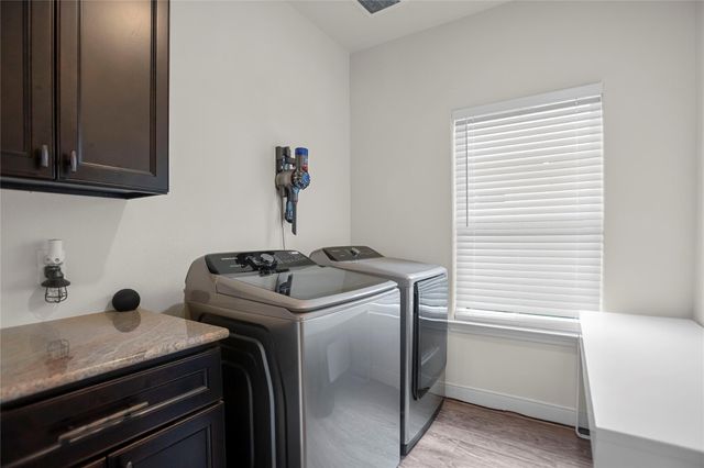 10099 Oakland Hills Drive, Cleveland, TX 77327