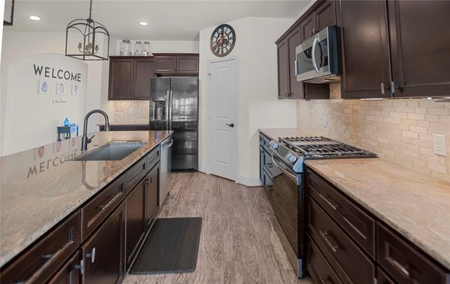 10099 Oakland Hills Drive, Cleveland, TX 77327