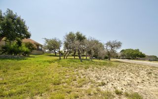 2004 Valencia Dr # 82, Kerrville, TX 78028