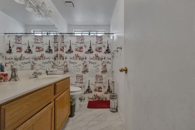 1675 Bonaire Cir, Stockton, CA 95210