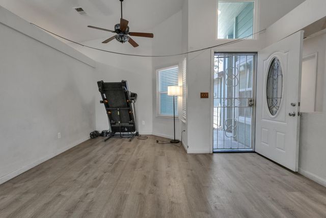 1675 Bonaire Cir, Stockton, CA 95210