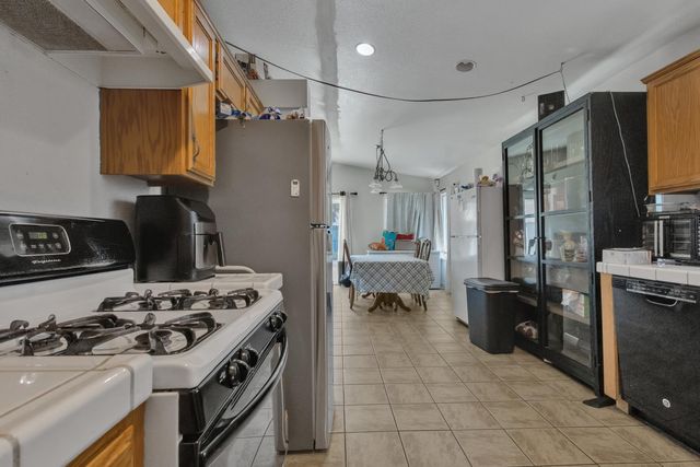 1675 Bonaire Cir, Stockton, CA 95210