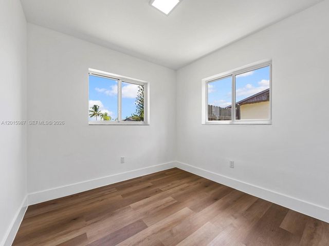 10530 SW 146th St, Miami, FL 33176