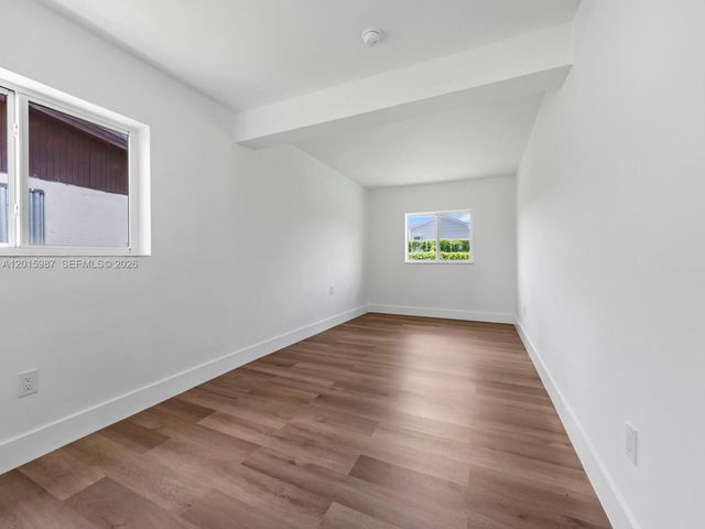 10530 SW 146th St, Miami, FL 33176