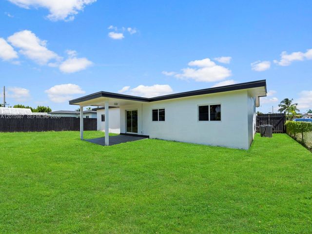 10530 SW 146th St, Miami, FL 33176