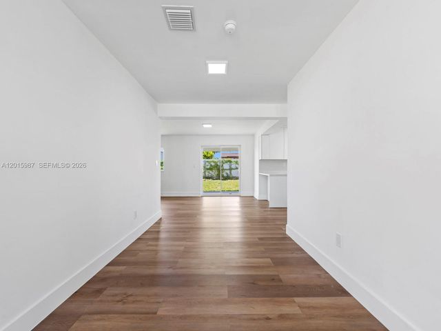 10530 SW 146th St, Miami, FL 33176