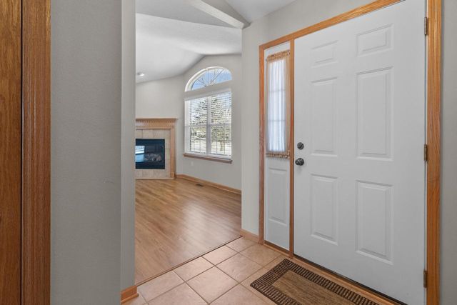 36 W Sedgemeadow STREET, Elkhorn, WI 53121