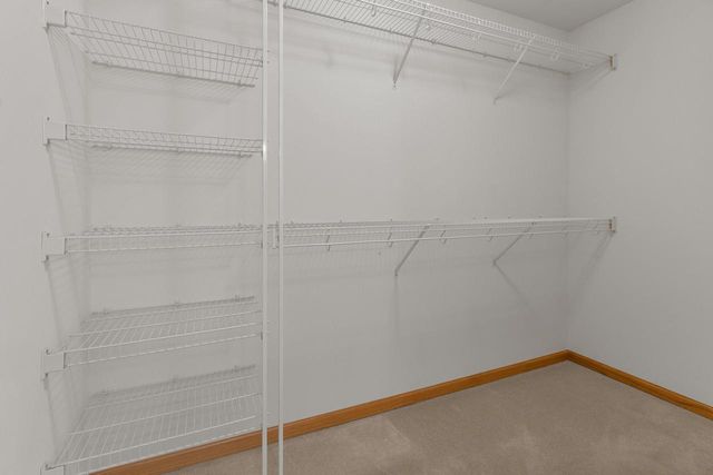 36 W Sedgemeadow STREET, Elkhorn, WI 53121