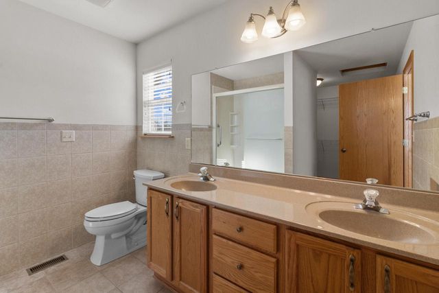 36 W Sedgemeadow STREET, Elkhorn, WI 53121