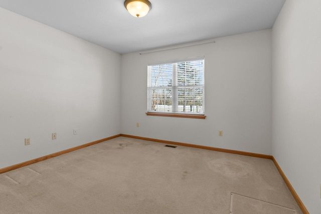 36 W Sedgemeadow STREET, Elkhorn, WI 53121