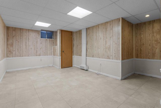 36 W Sedgemeadow STREET, Elkhorn, WI 53121