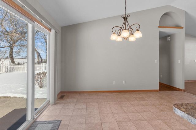 36 W Sedgemeadow STREET, Elkhorn, WI 53121