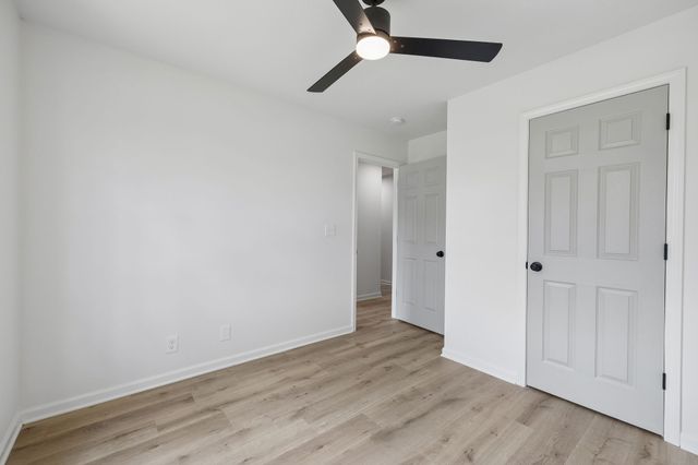 3177 Brook Hill Dr, Clarksville, TN 37042